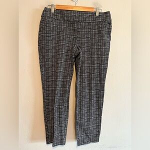 3/$20 Loft Julie Petite Black & White Skinny Pants 10P Work Business Preppy